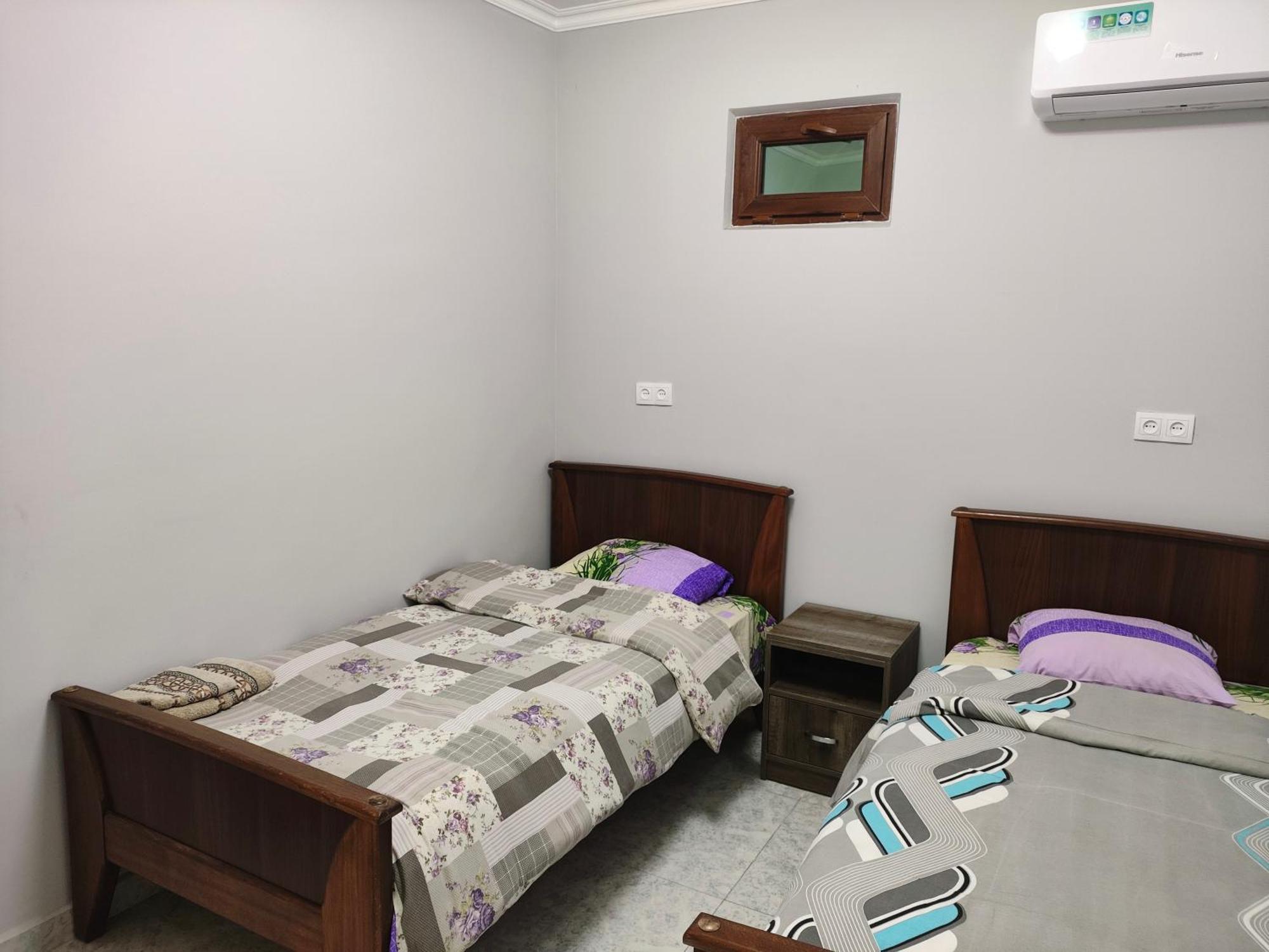 Apex Rest House Of 10 Rooms And Pool Ереван Экстерьер фото